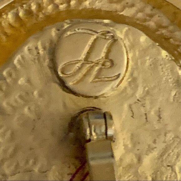 Iconic KARL LAGERFELD logo large gold baroque pearl cuff links gold plate 1.5” - Picture 5 of 6